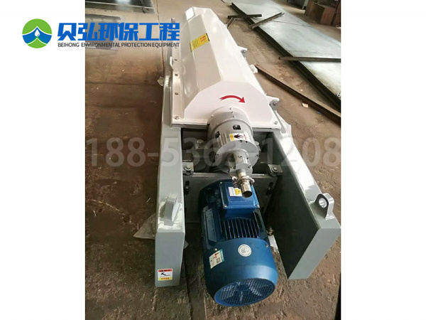 臥螺離心機(jī)